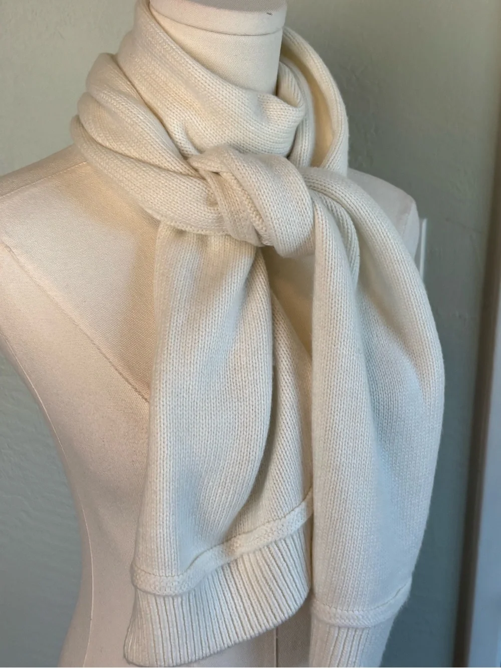 Bundle 2/$30! NEW MICHAEL Michael Kors Cream Knit Logo-Accent Scarf